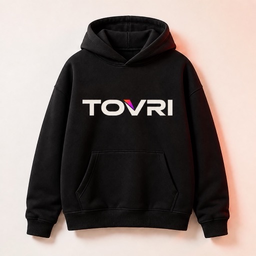Recreación fotorrealista conceptual de una sudadera de la marca general TOVRI